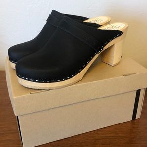 Black Clogs